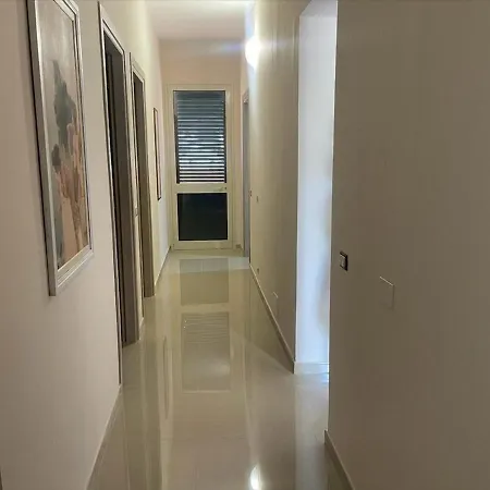 Padula Bianca Tatil Evi