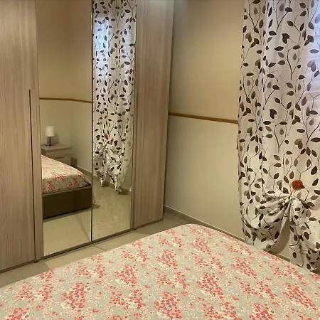 Padula Bianca Tatil Evi *